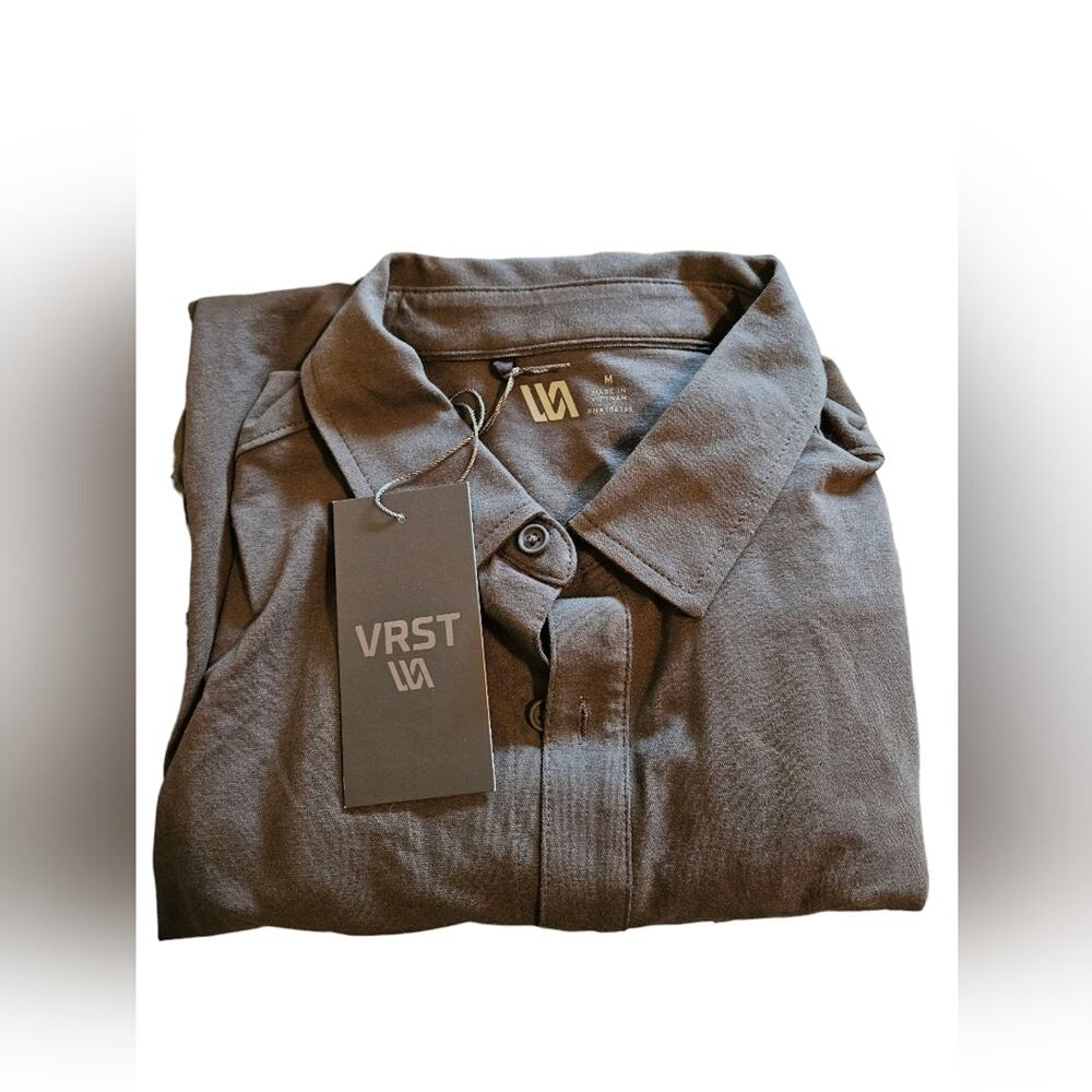 NWT VRST Gray Button-Up Polo Shirt With Front Pocket, Mens Medium
